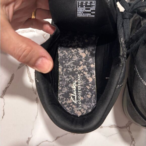 Clarks | Women's Breeze Glide Lace-Up Zip Cloudsteppers Sneakers Black Size 8.5 - Picture 9 of 14